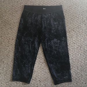 Champion Duo Dry Elastic Waist Gray & Black Yoga Athletic Workout Capri Pants Lg
